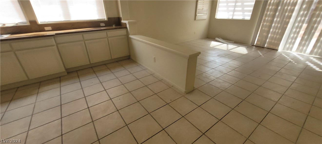 4774 Willow Glen Drive