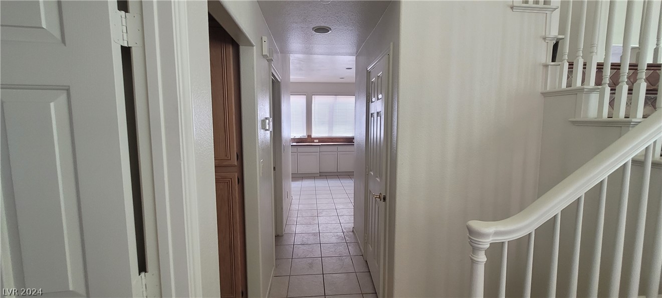 4774 Willow Glen Drive