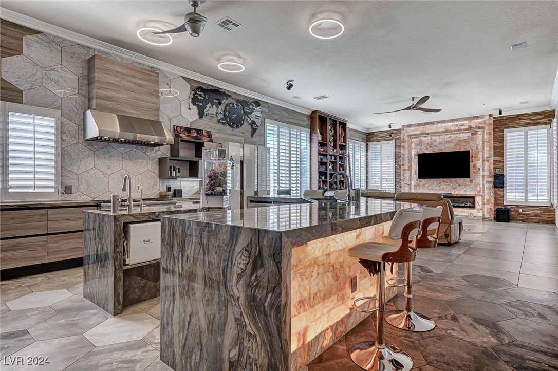 2945 South Monte Cristo Way