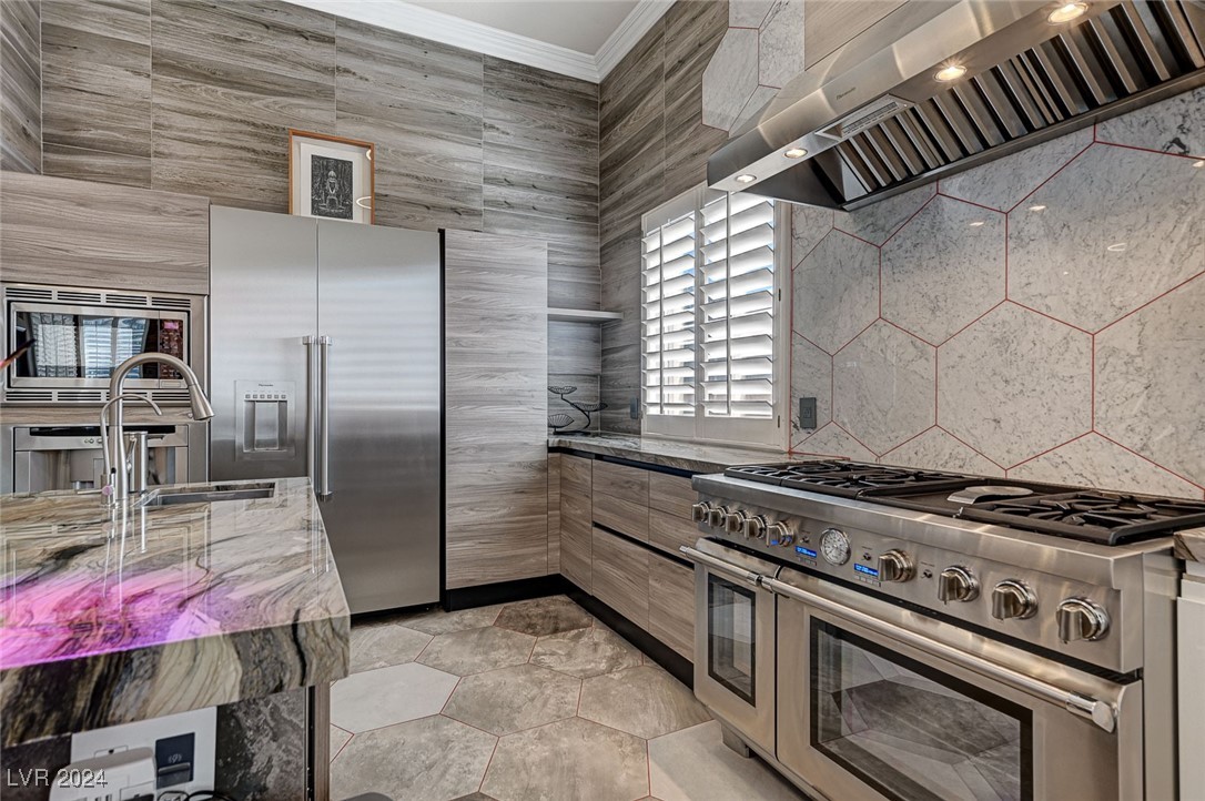 2945 South Monte Cristo Way