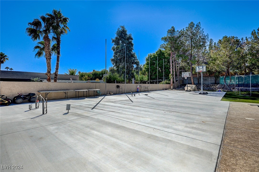 2945 South Monte Cristo Way