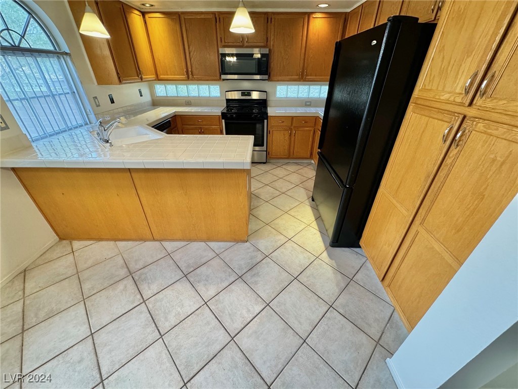 902 Derringer Lane