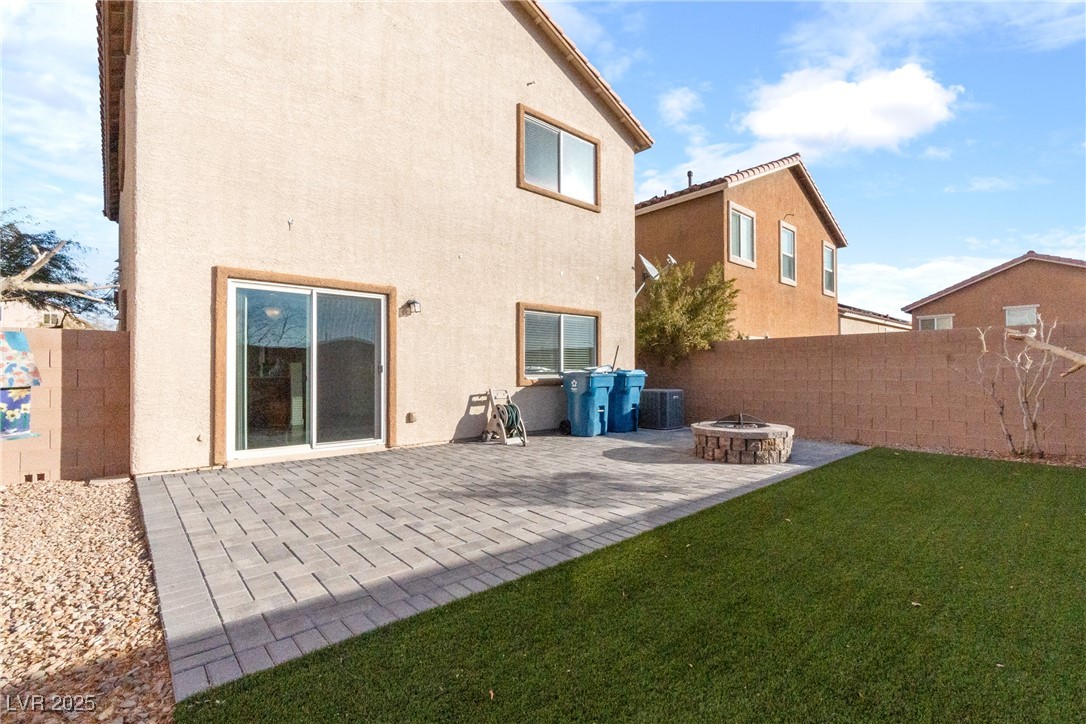 9885 Burberry Peak Court