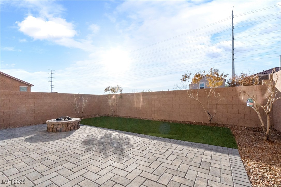 9885 Burberry Peak Court