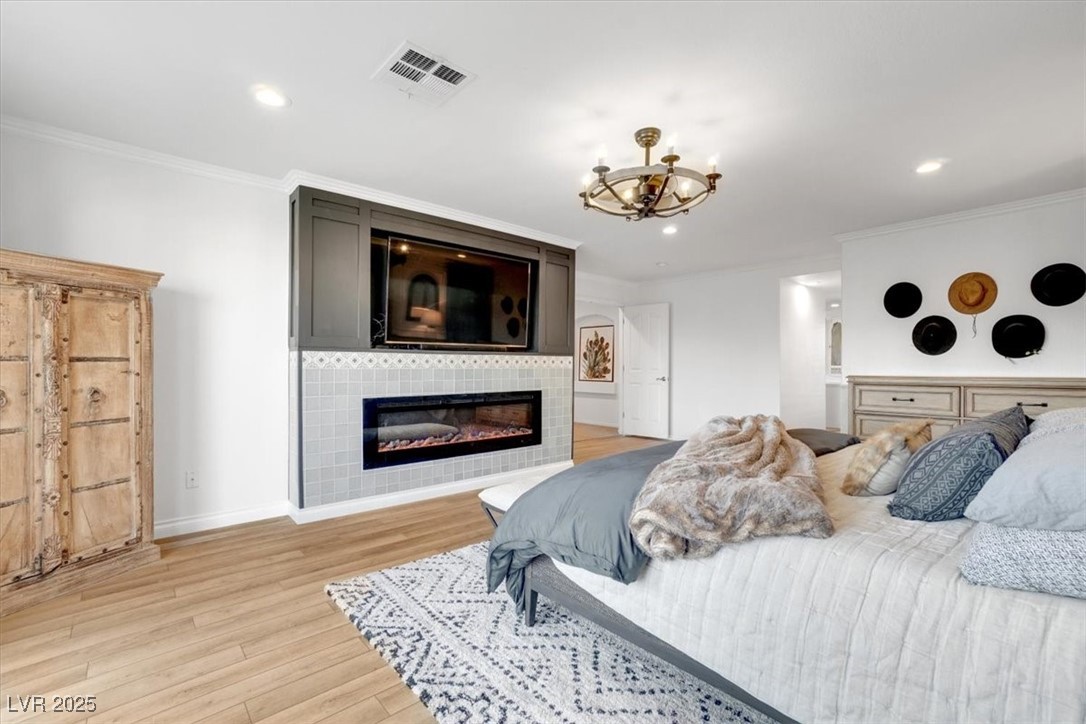 8940 Sailplane Avenue