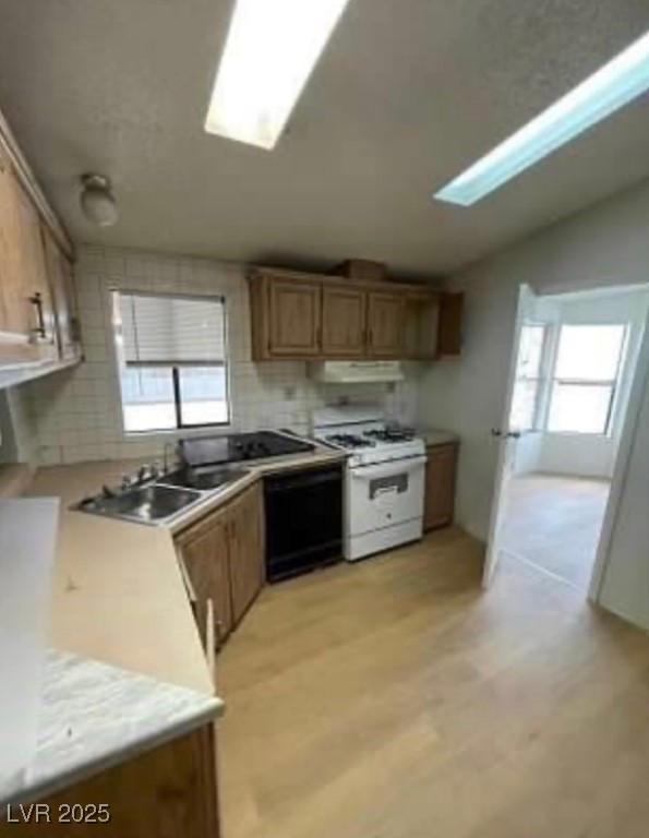 5988 Castlemont Avenue