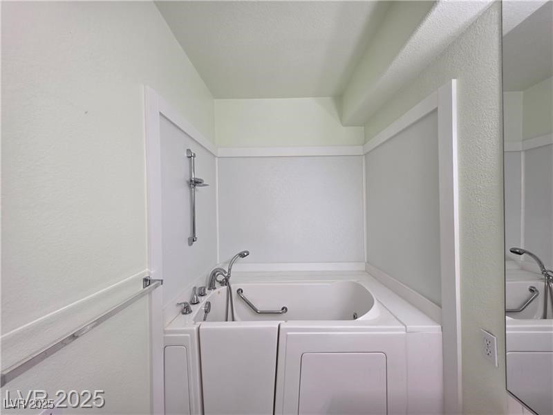 2110 Los Feliz Street 1007