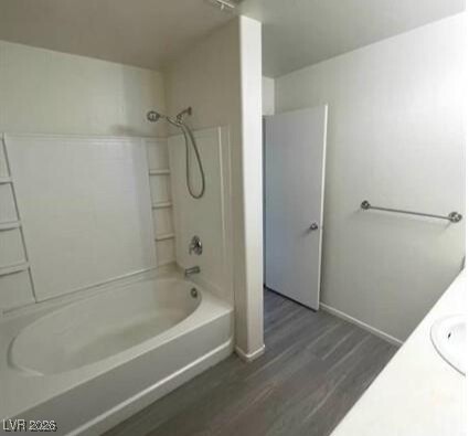 9157 Desirable Court