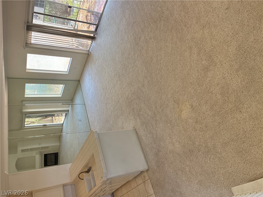 5272 Island Chain Road