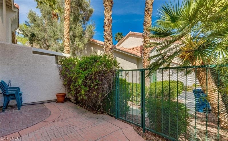 5272 Island Chain Road