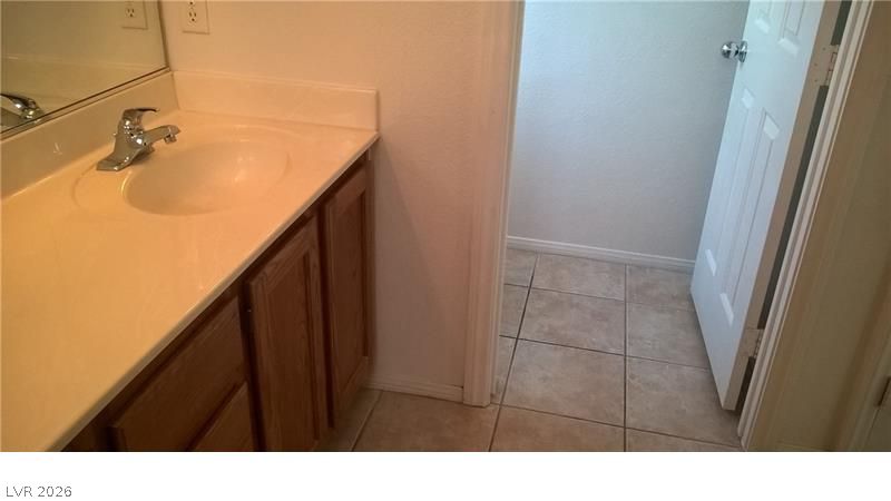 1109 Storke Lane