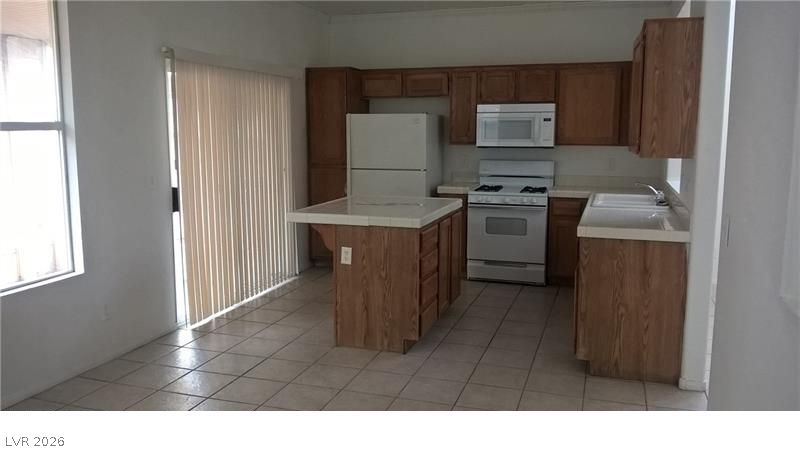 1109 Storke Lane