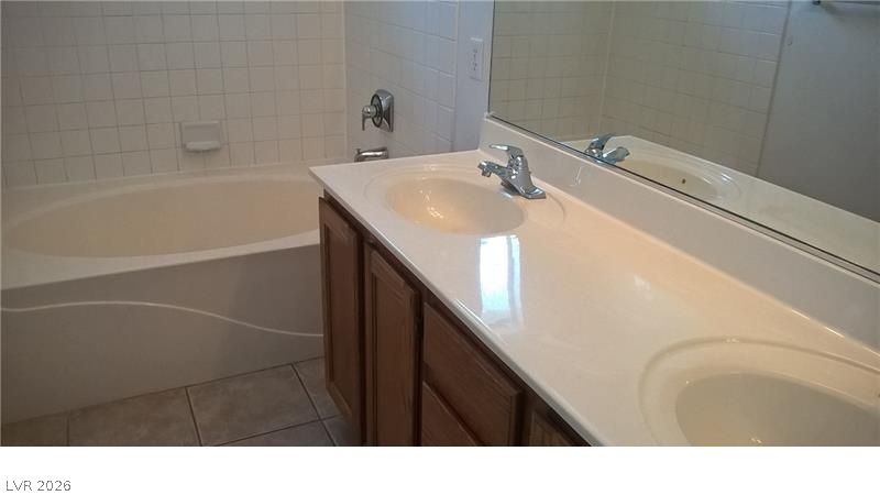 1109 Storke Lane
