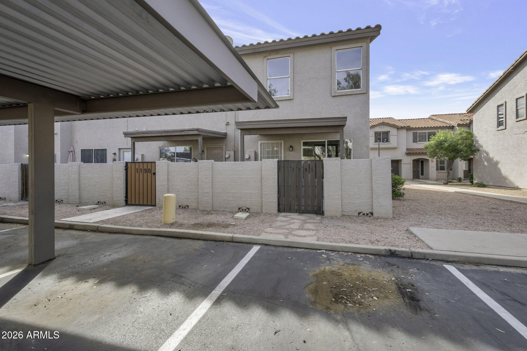 1961 N HARTFORD Street 1191