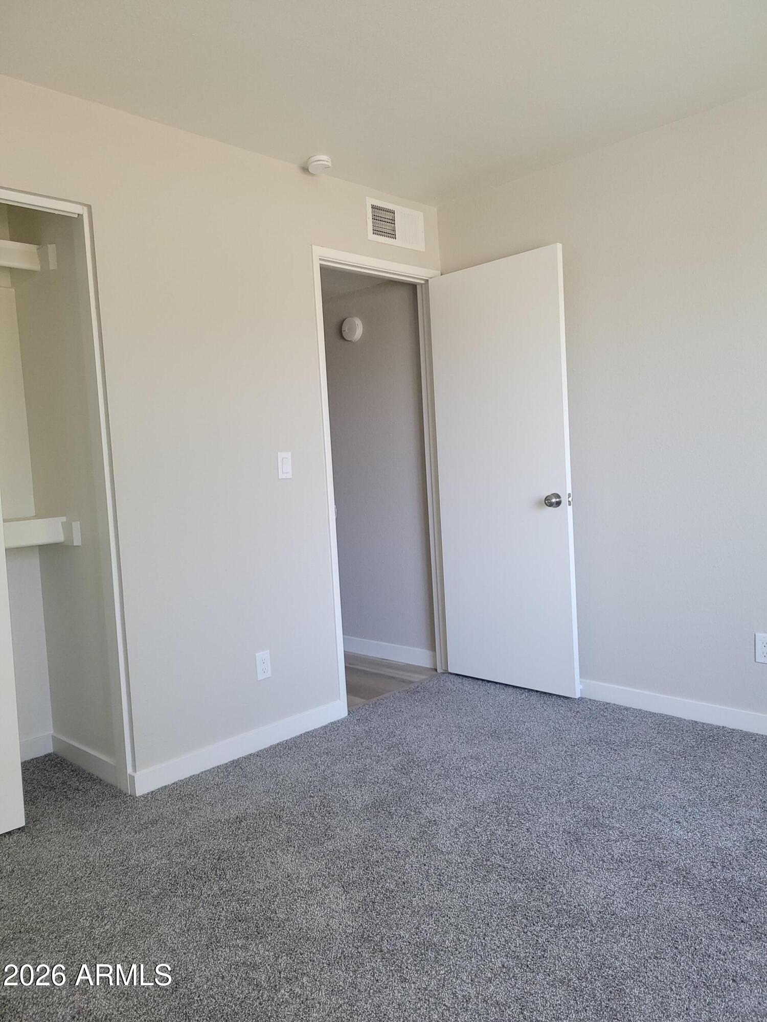 531 W OXFORD Drive