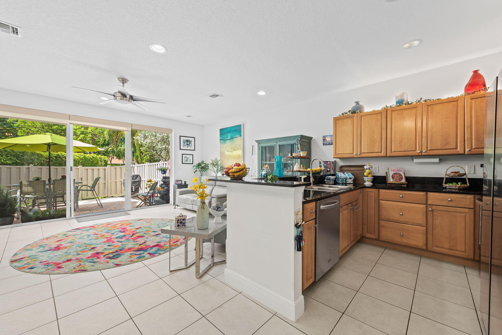 4086 W Palm Aire Drive 18