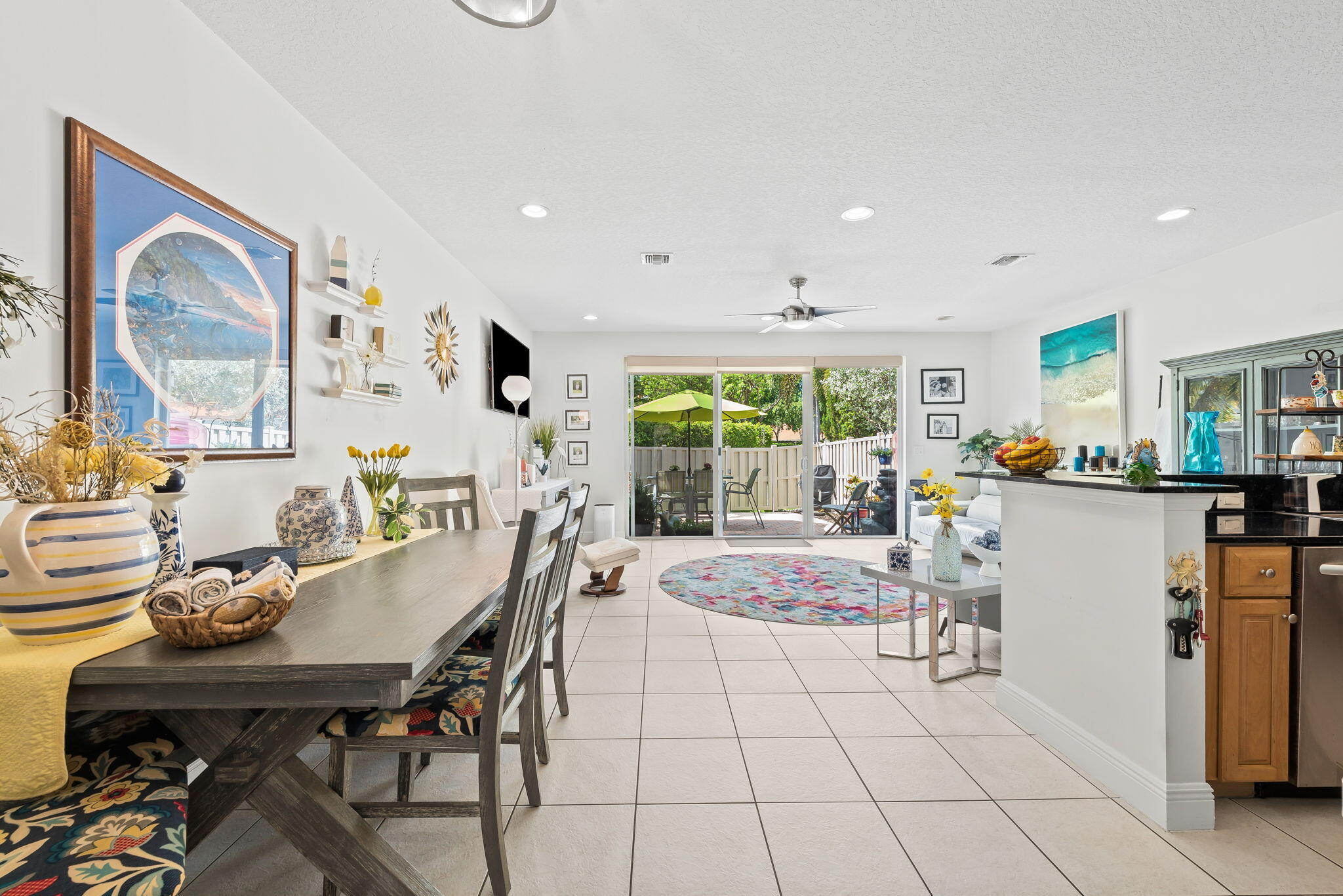 4086 W Palm Aire Drive 18