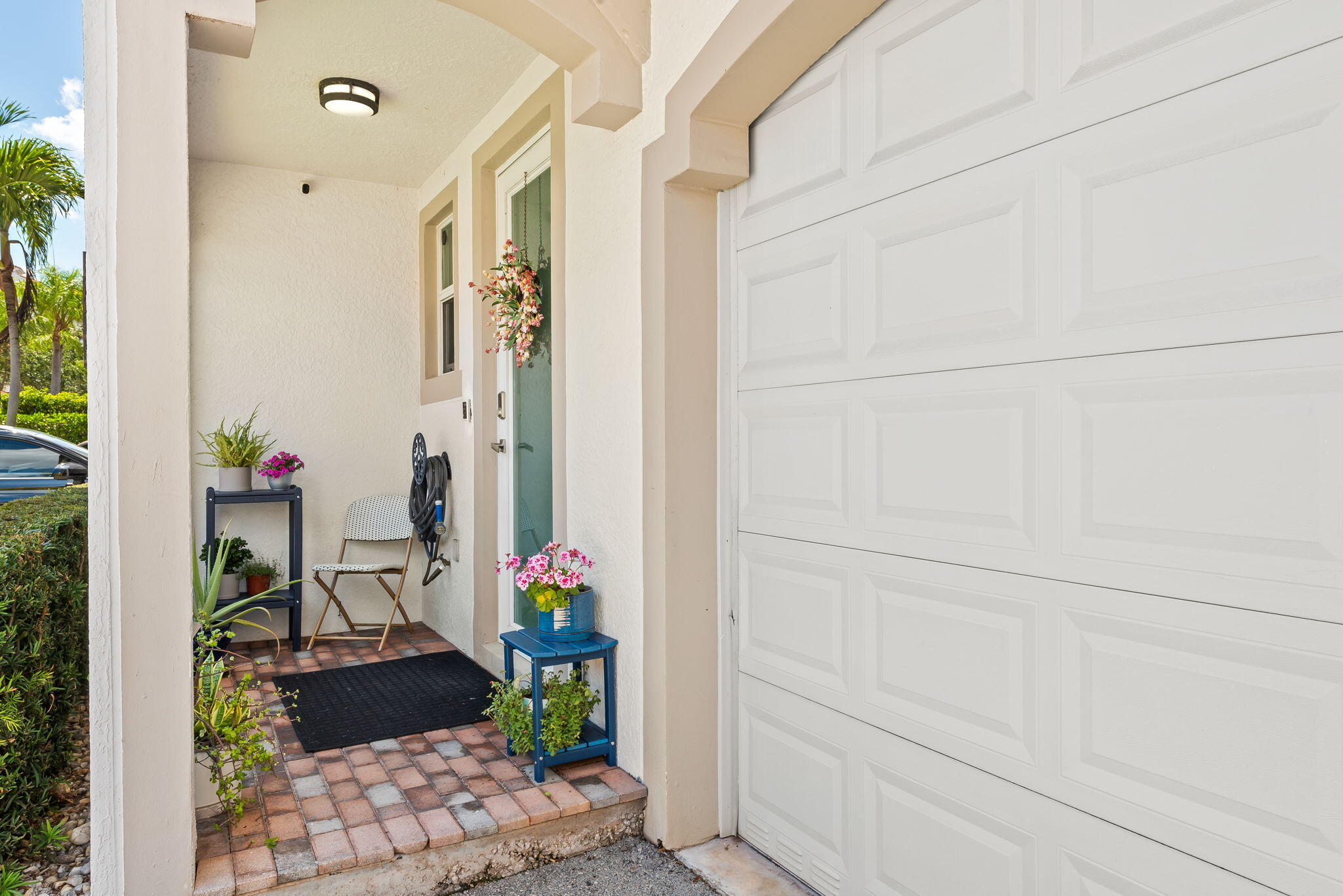 4086 W Palm Aire Drive 18