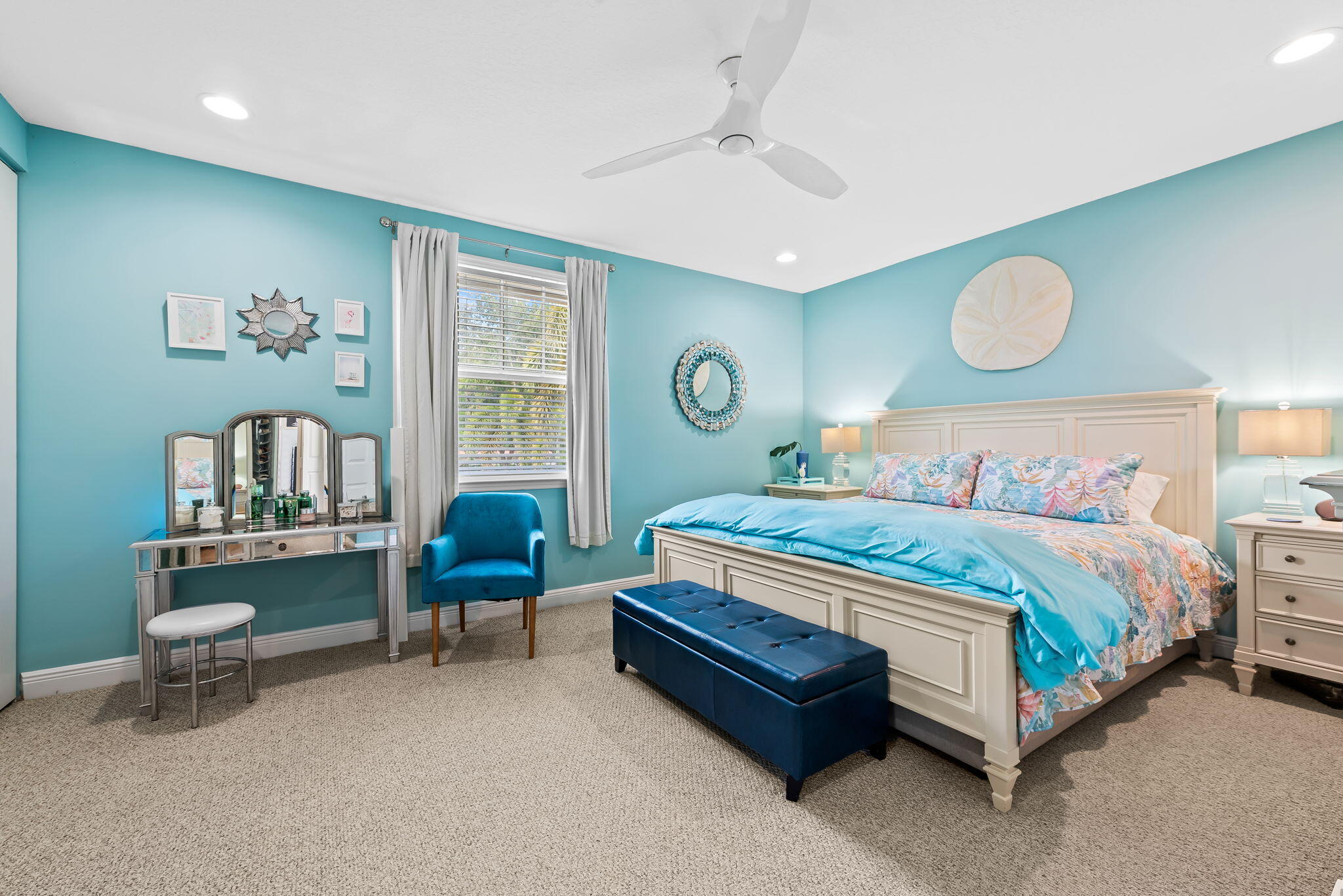4086 W Palm Aire Drive 18
