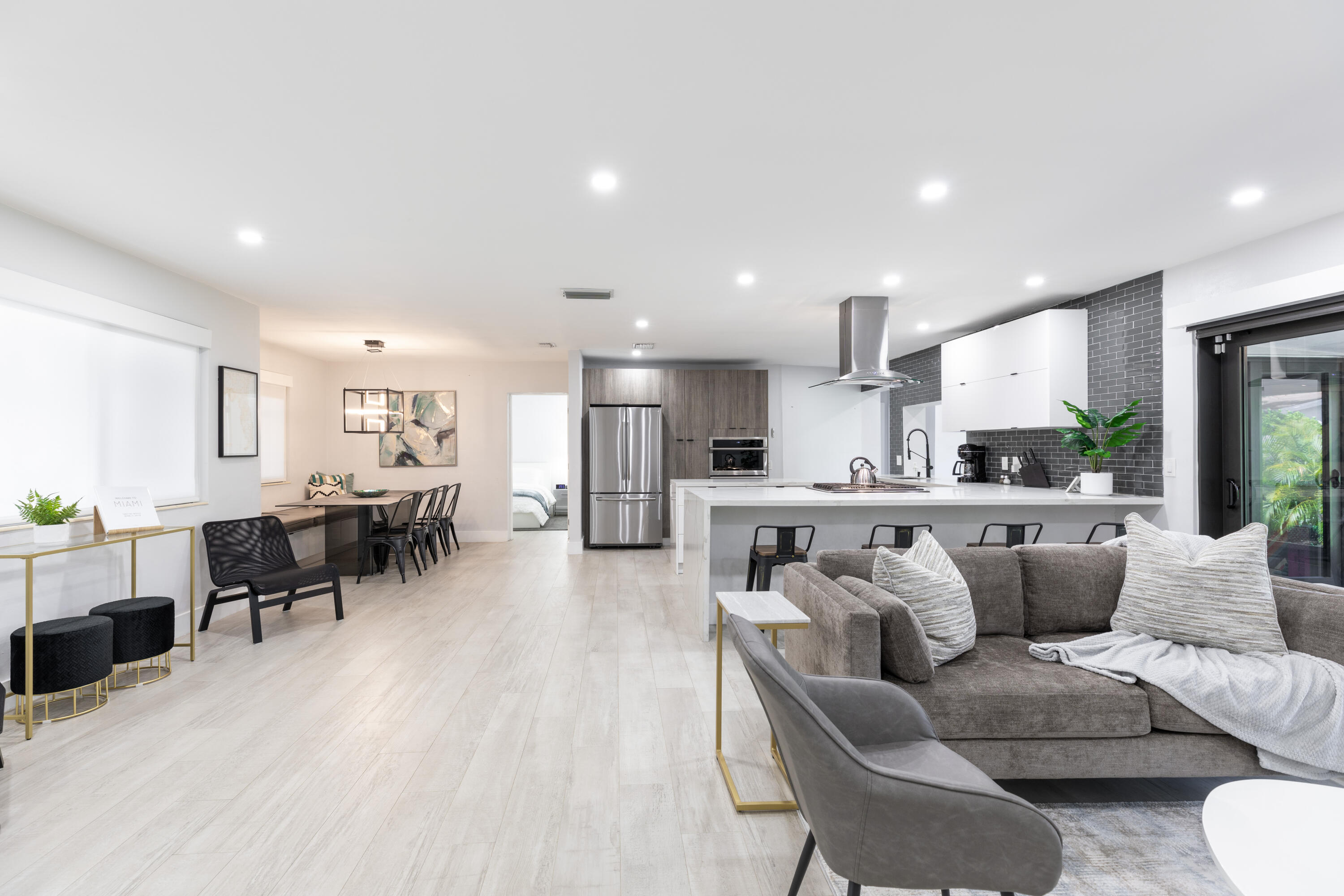 19421 NE 18TH Court 0