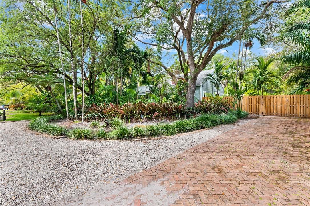 701 SW 12th Ave