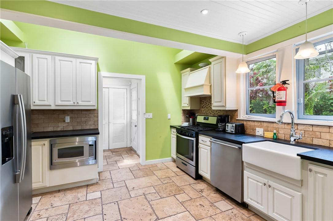 701 SW 12th Ave