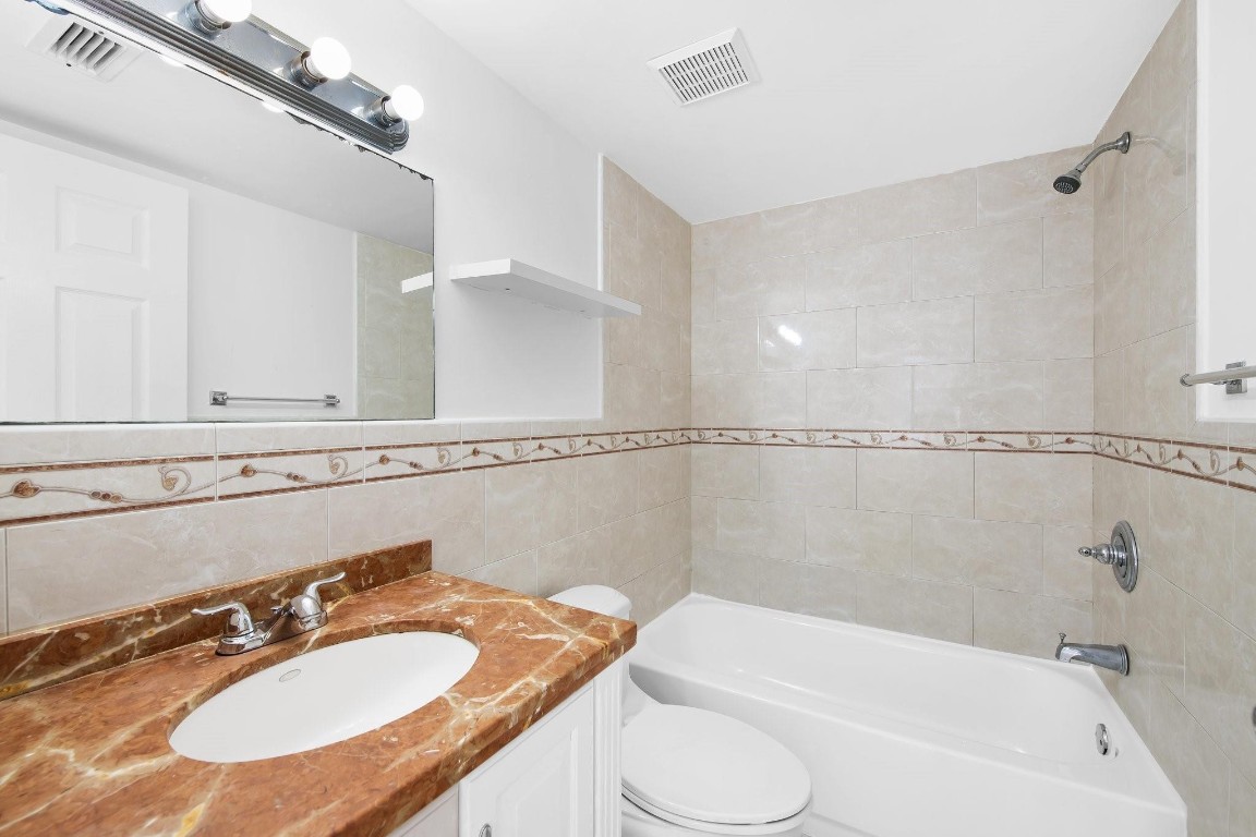 2575 SW 27th Ave Unit: 103
