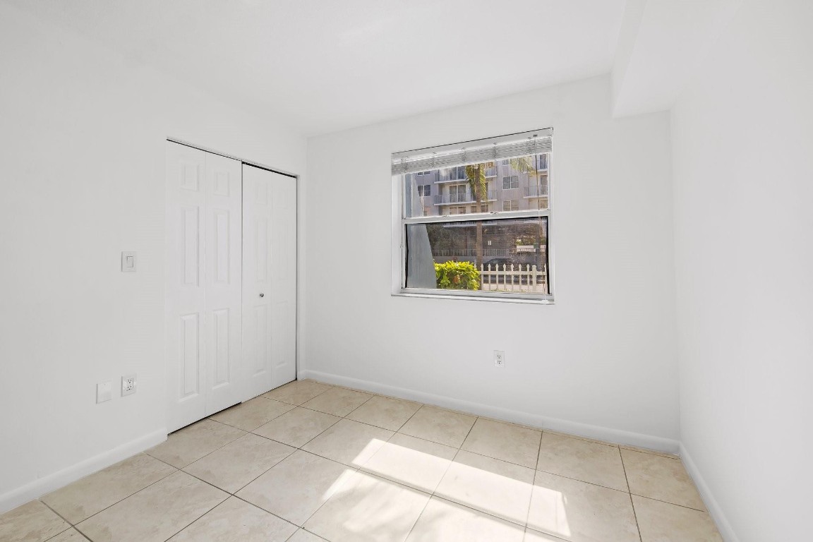 2575 SW 27th Ave Unit: 103