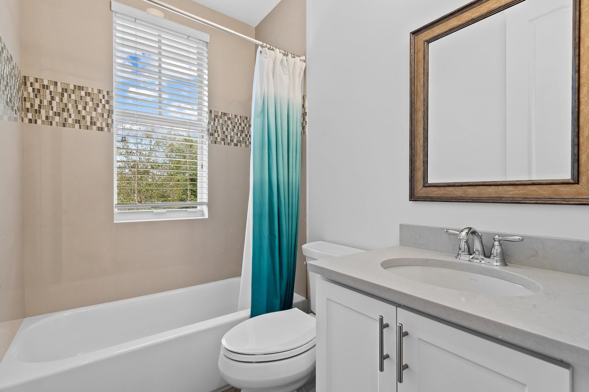 612 SW 15th St Unit: A