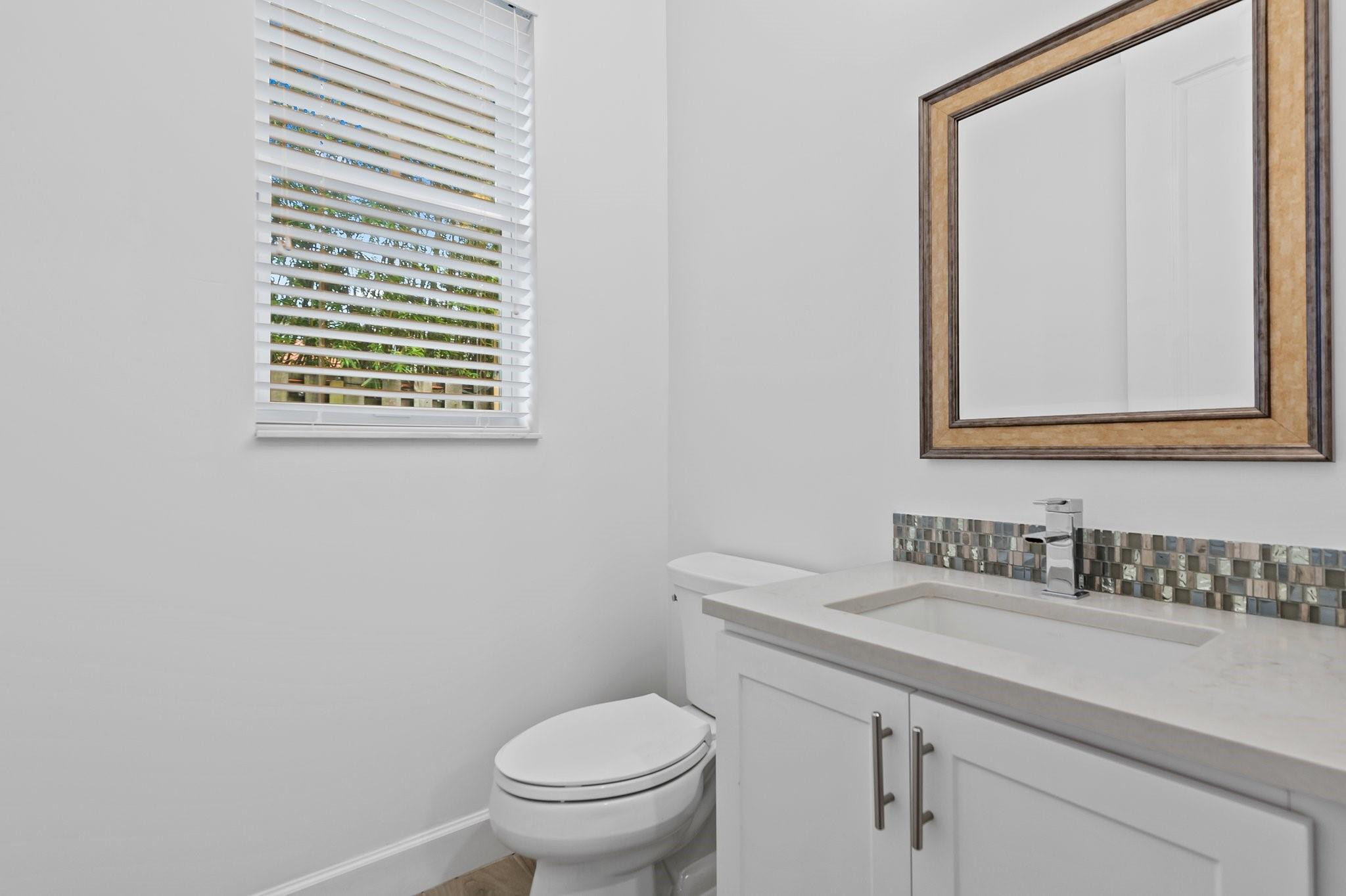 612 SW 15th St Unit: A