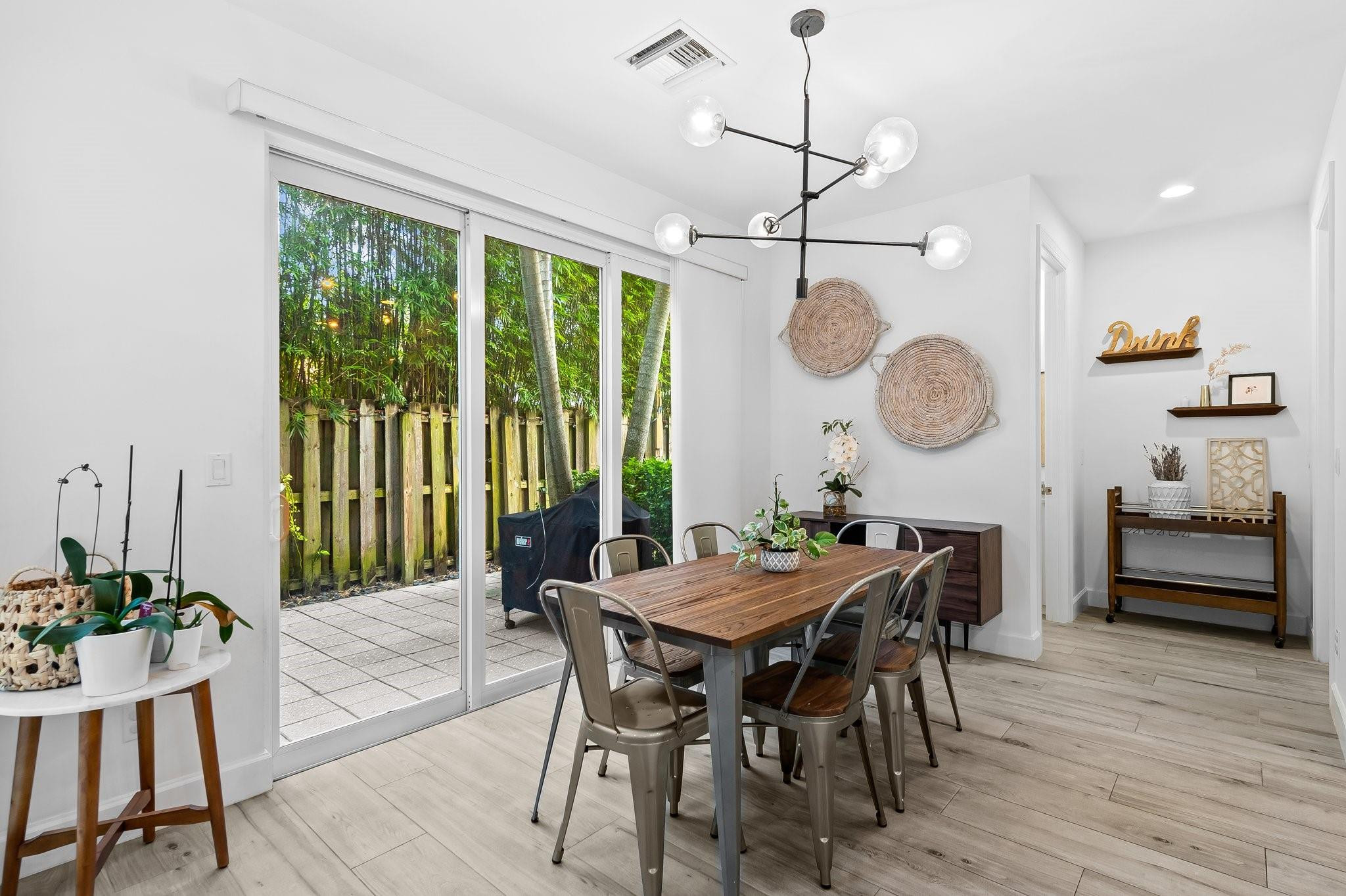 612 SW 15th St Unit: A