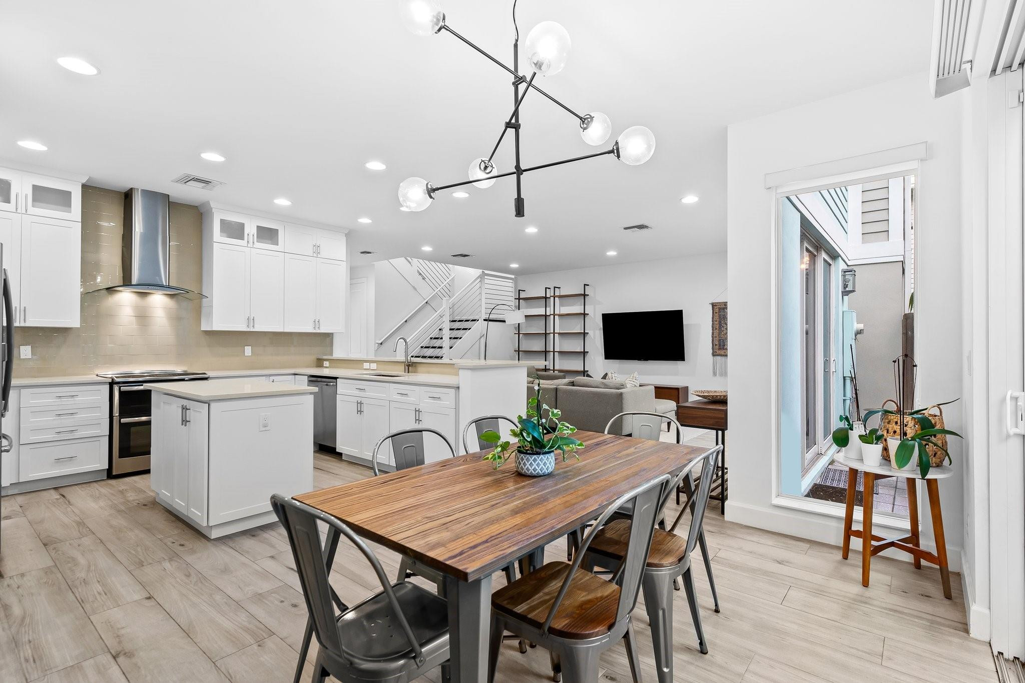 612 SW 15th St Unit: A