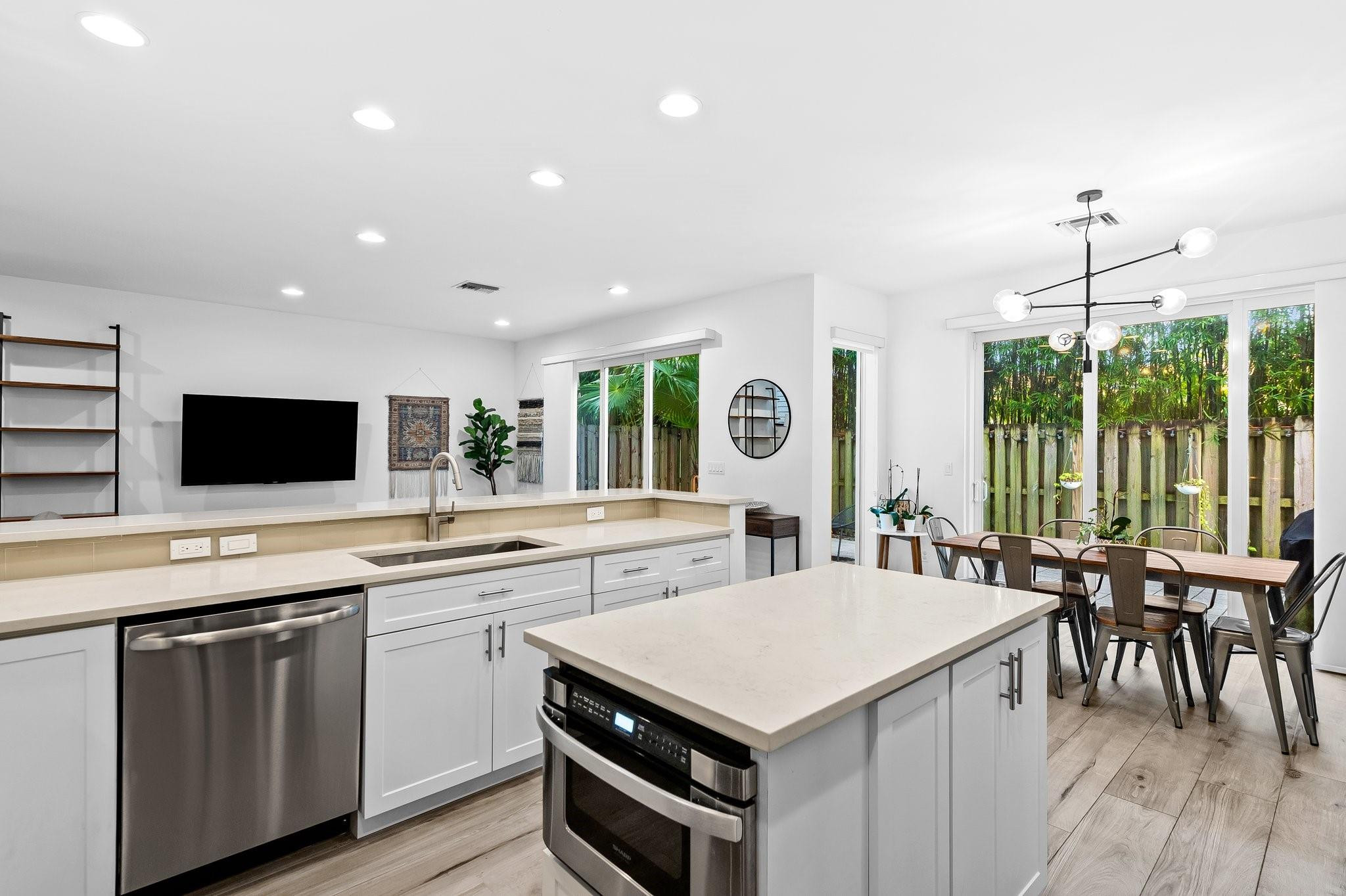 612 SW 15th St Unit: A
