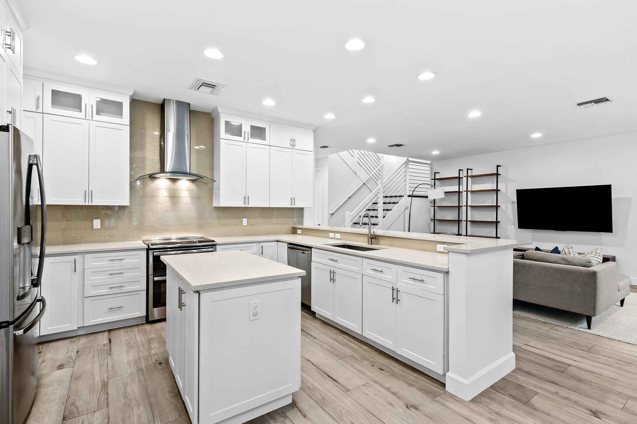 612 SW 15th St Unit: A