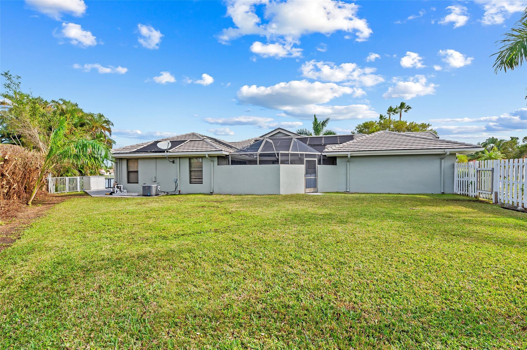 11355 Island Lakes Lane