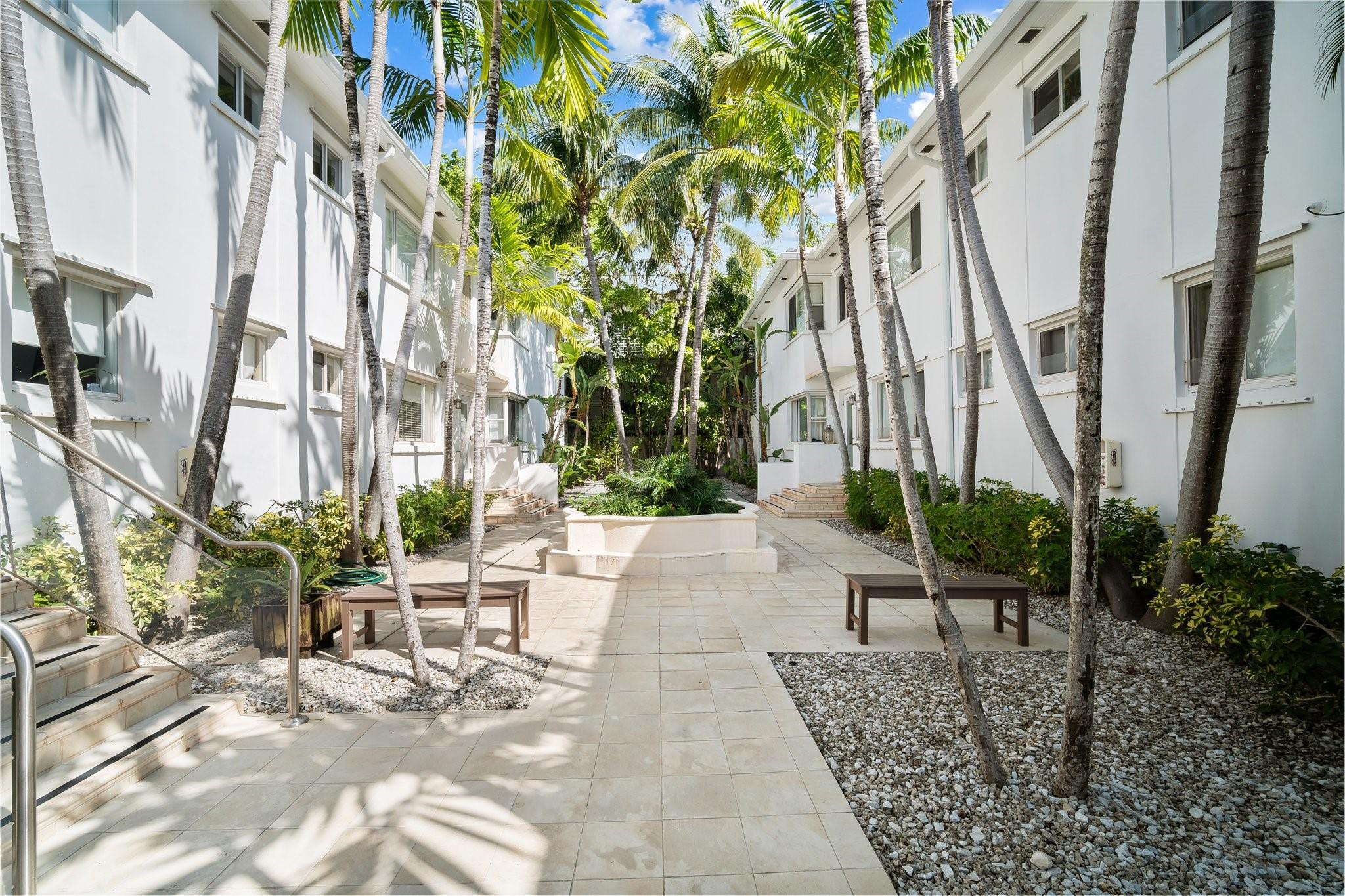 741 6th St 204-W