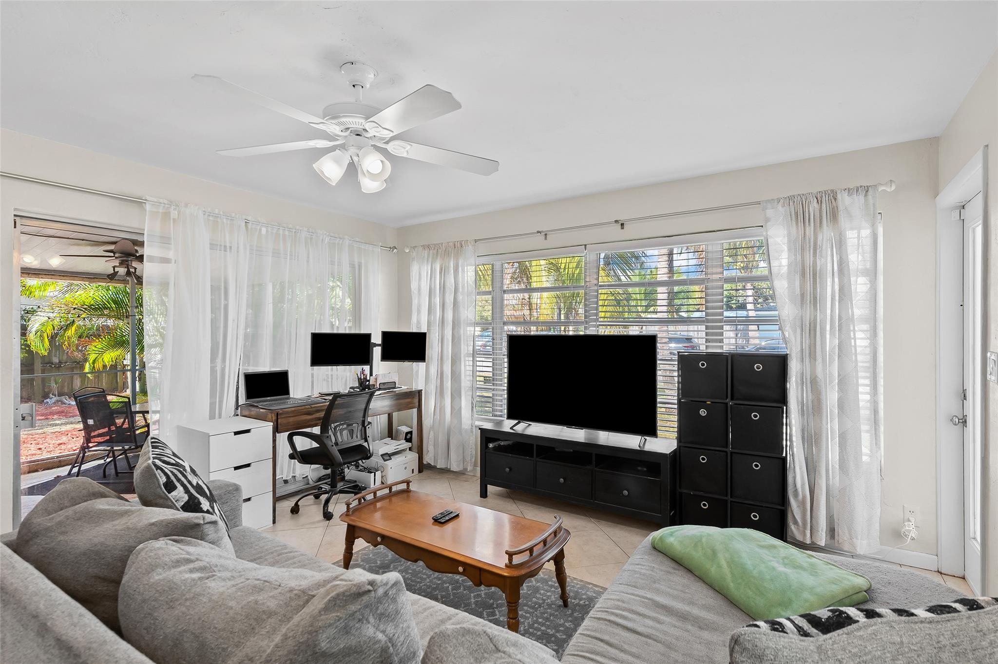 4050 NE 18th Ave