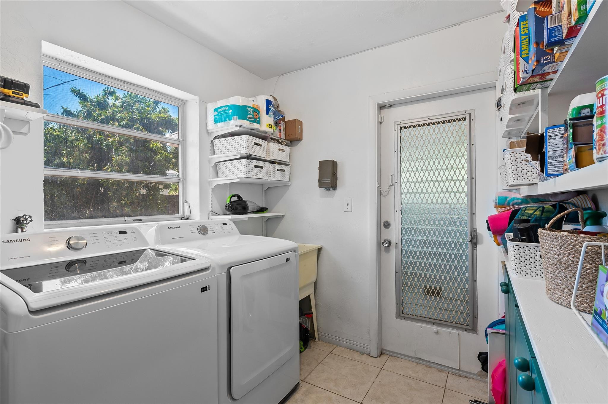 4050 NE 18th Ave