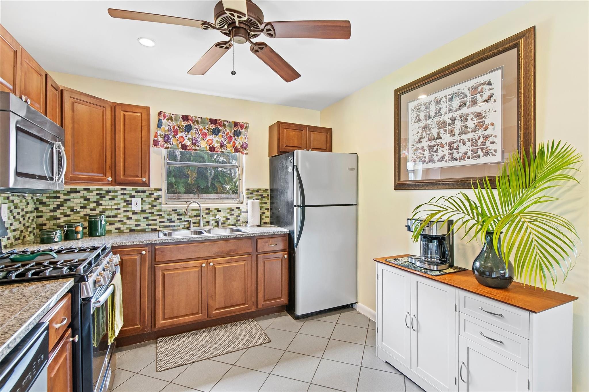 1200 NW 41st Street