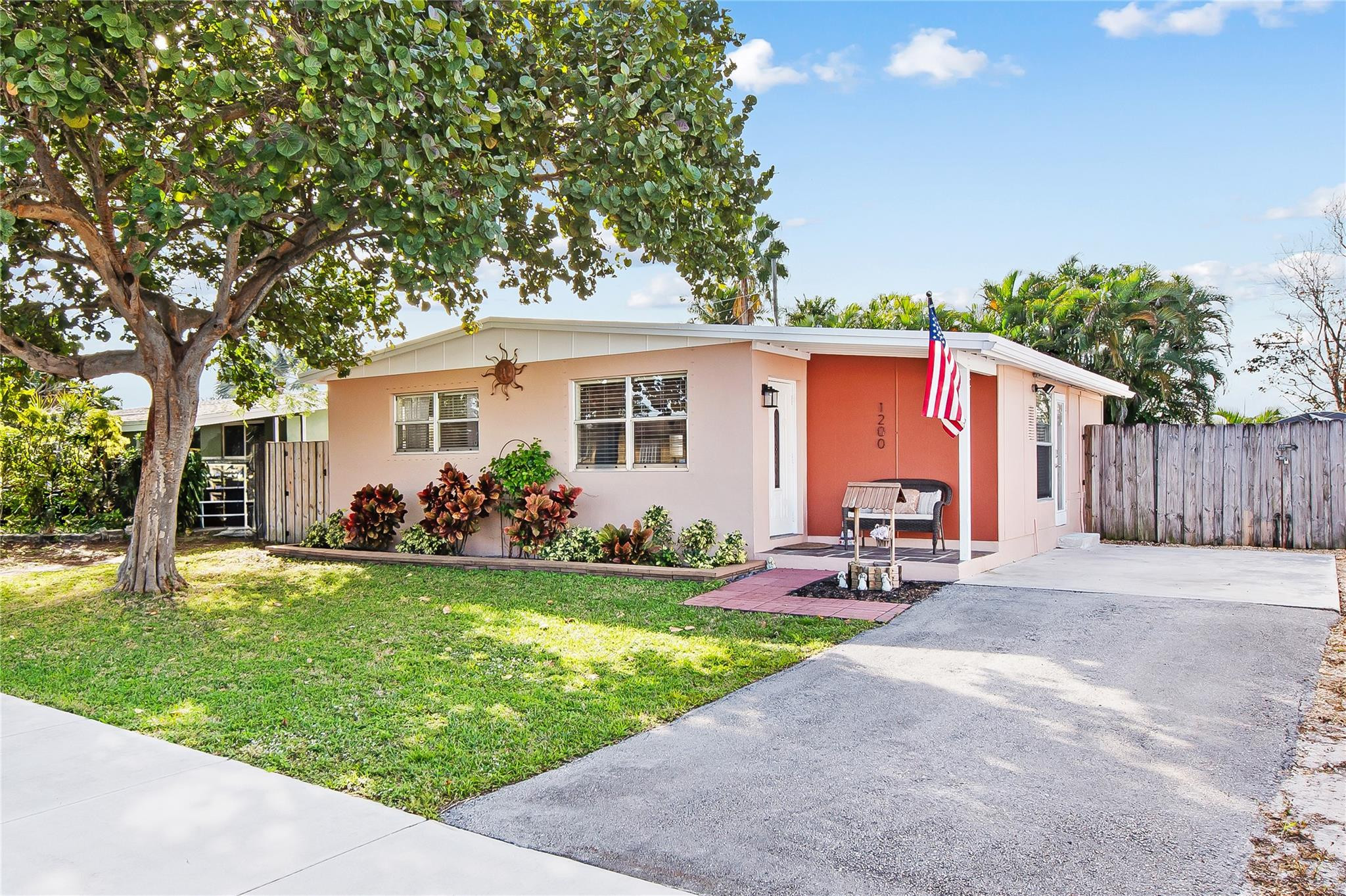 1200 NW 41st Street