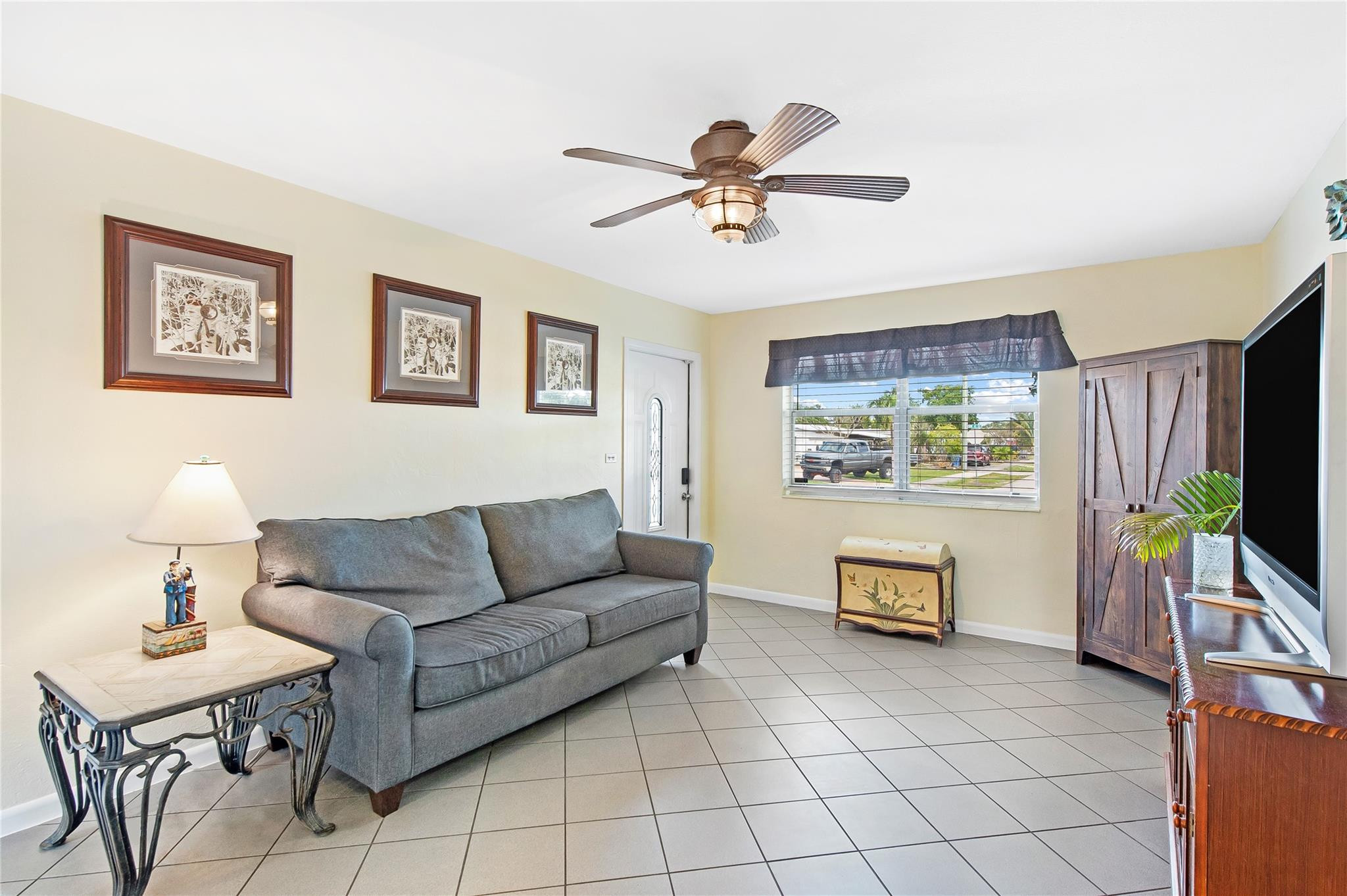 1200 NW 41st Street