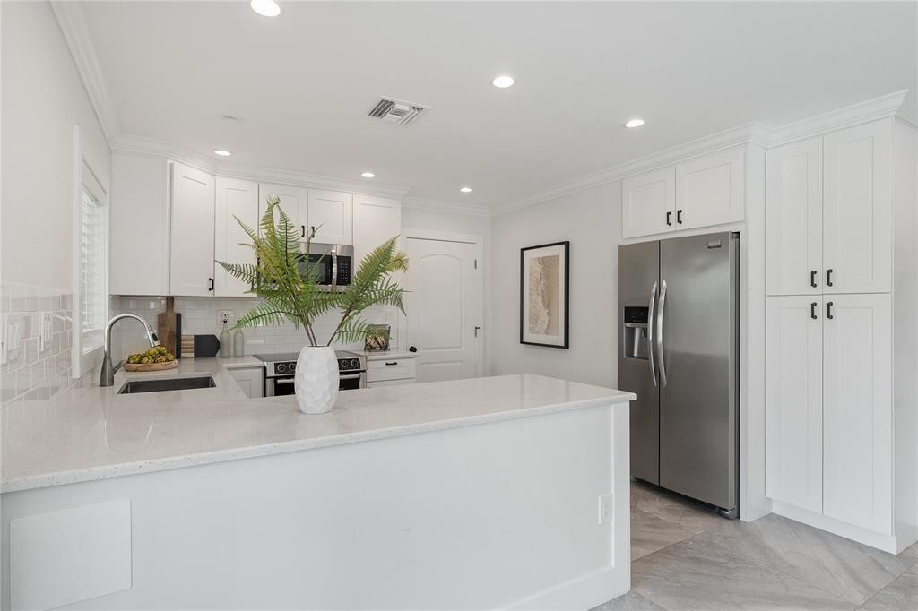 4401 NE 13th Ter