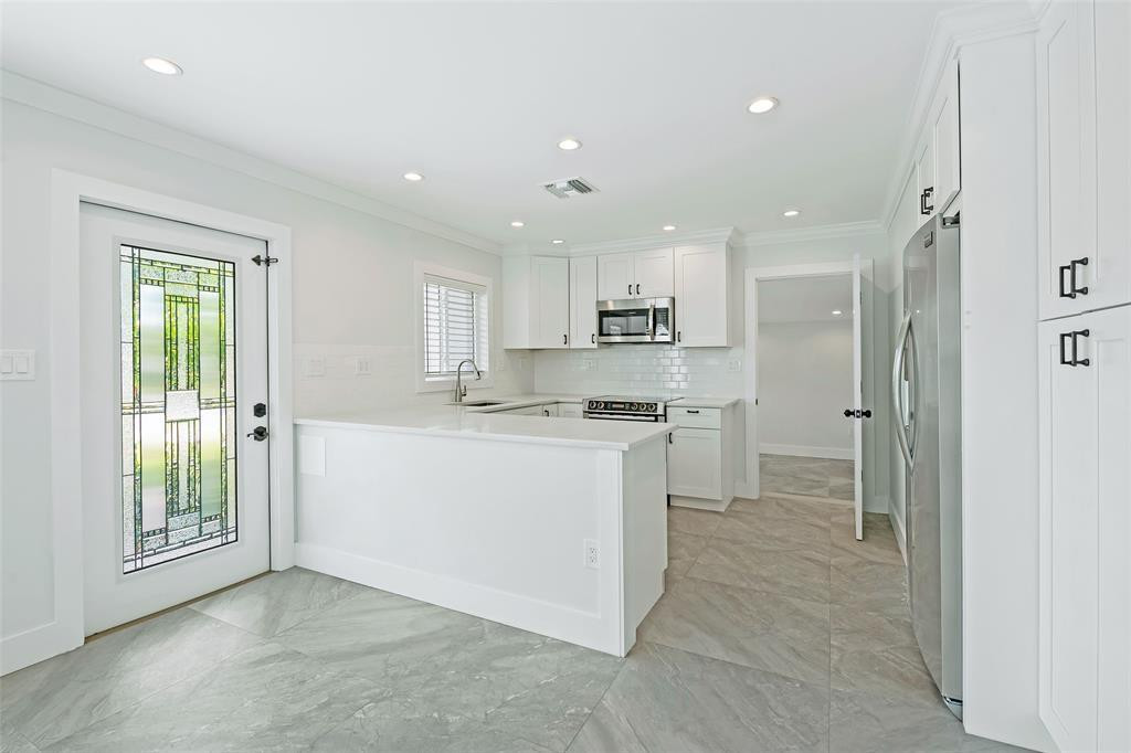 4401 NE 13th Ter