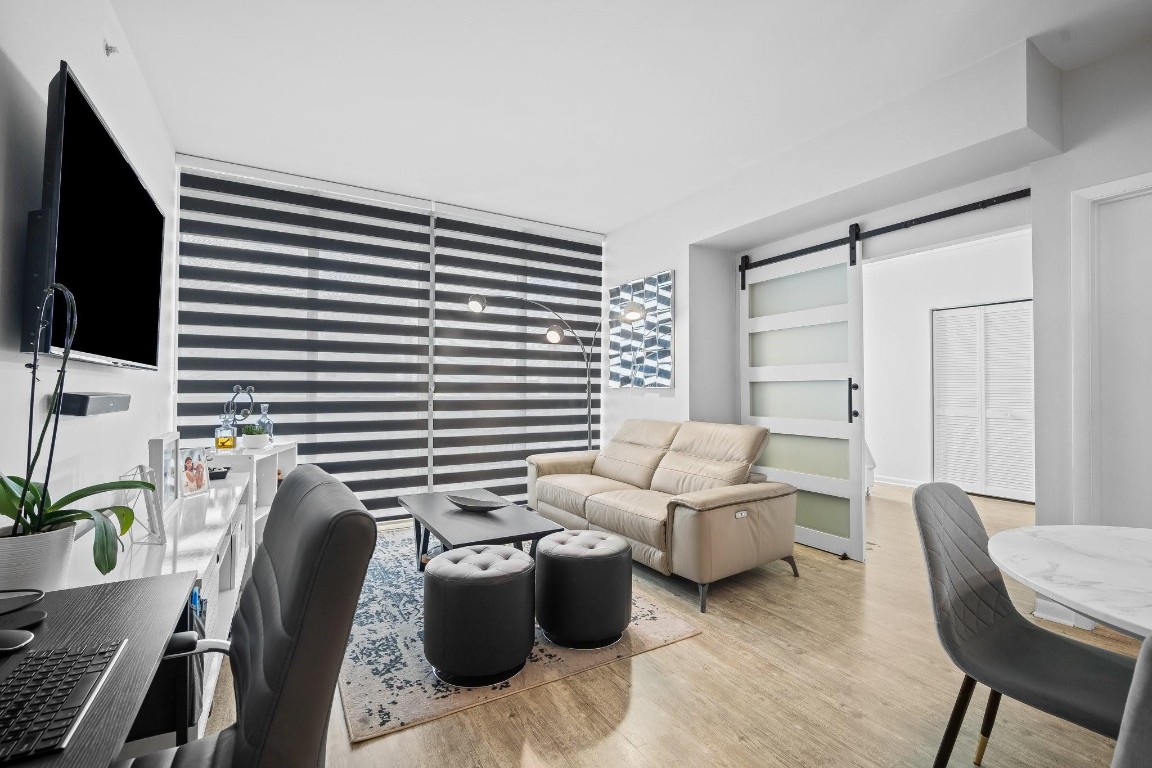 244 Biscayne Blvd 2210