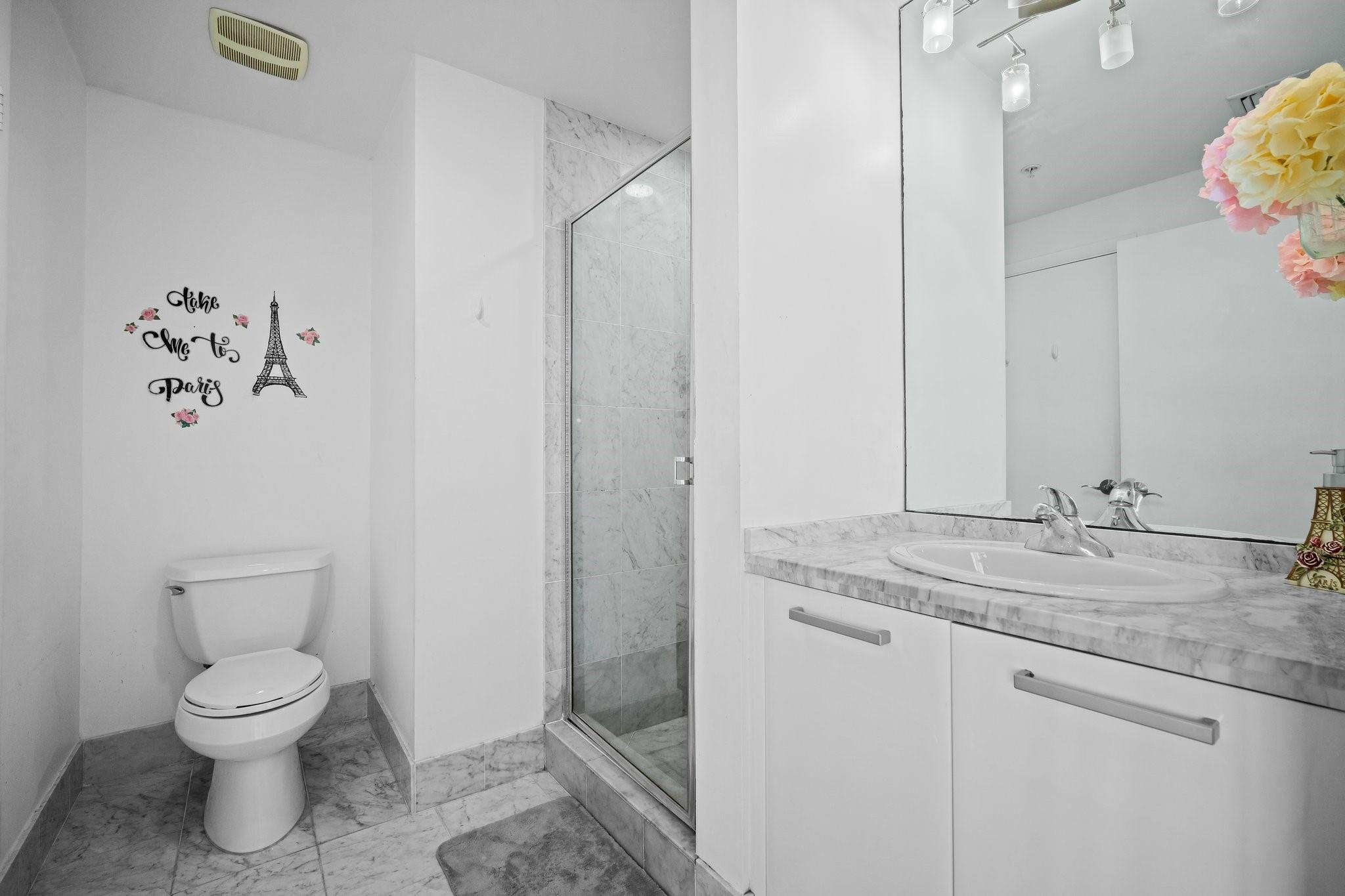 244 Biscayne Blvd 2210