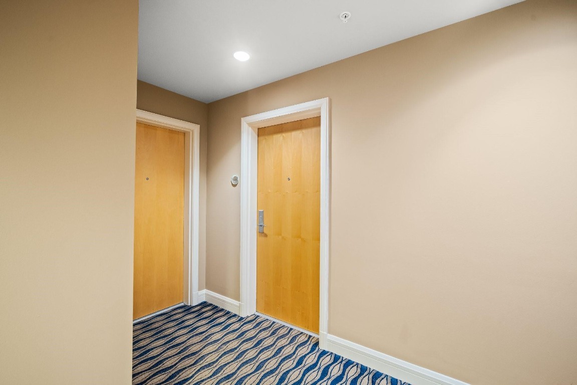 244 Biscayne Blvd 2210