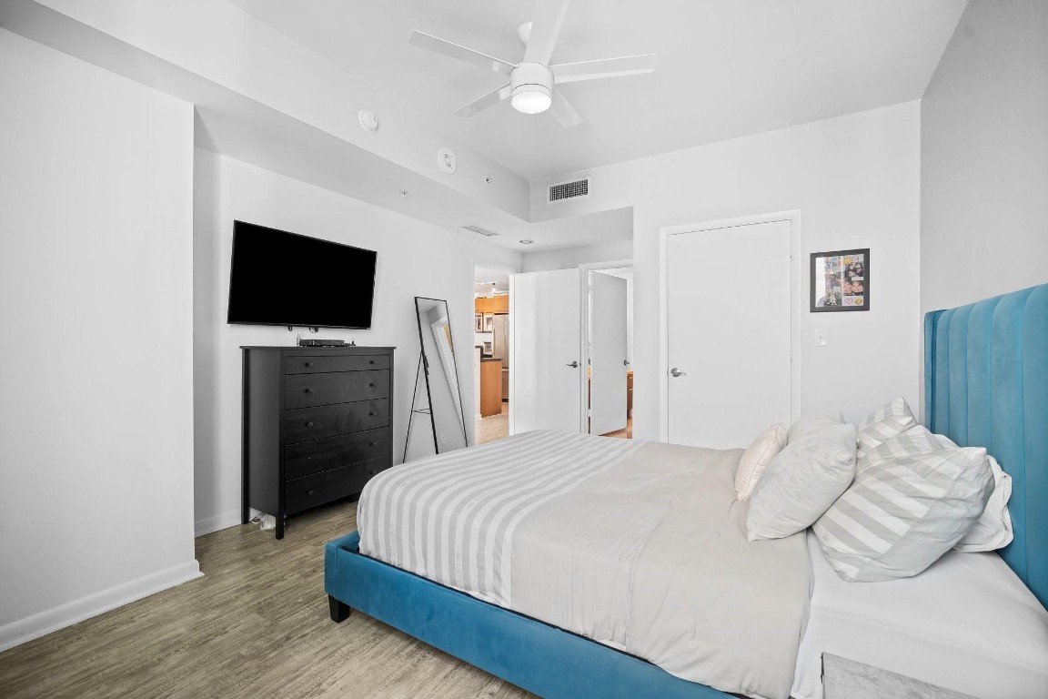 244 Biscayne Blvd 2210