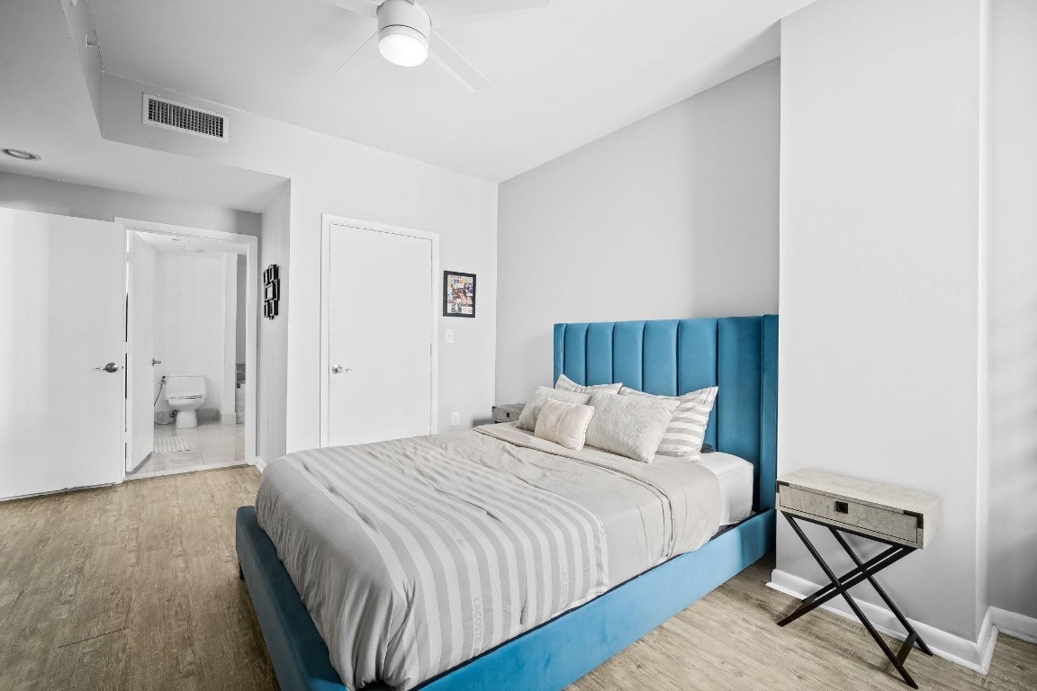 244 Biscayne Blvd 2210