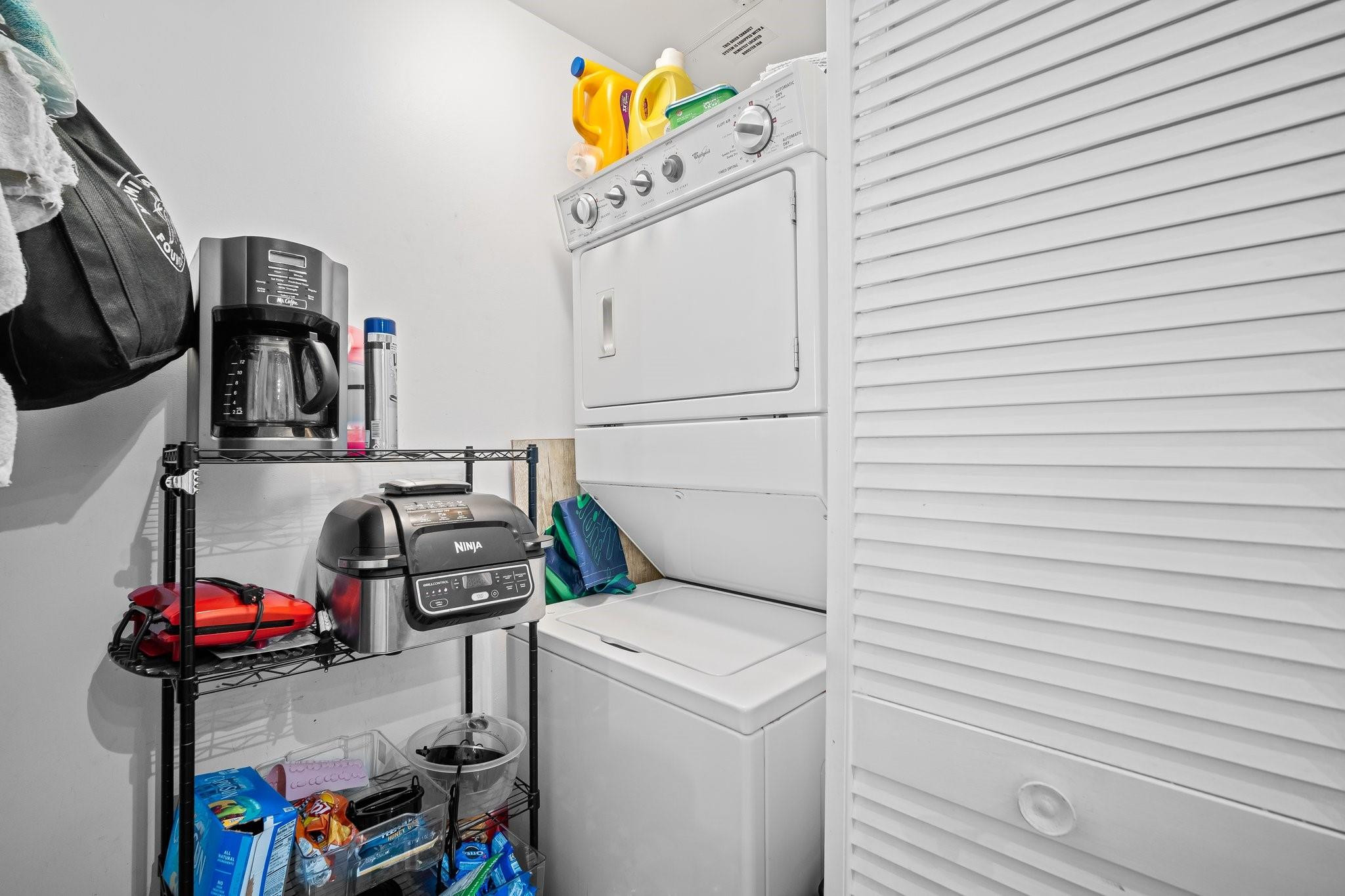 244 Biscayne Blvd 2210