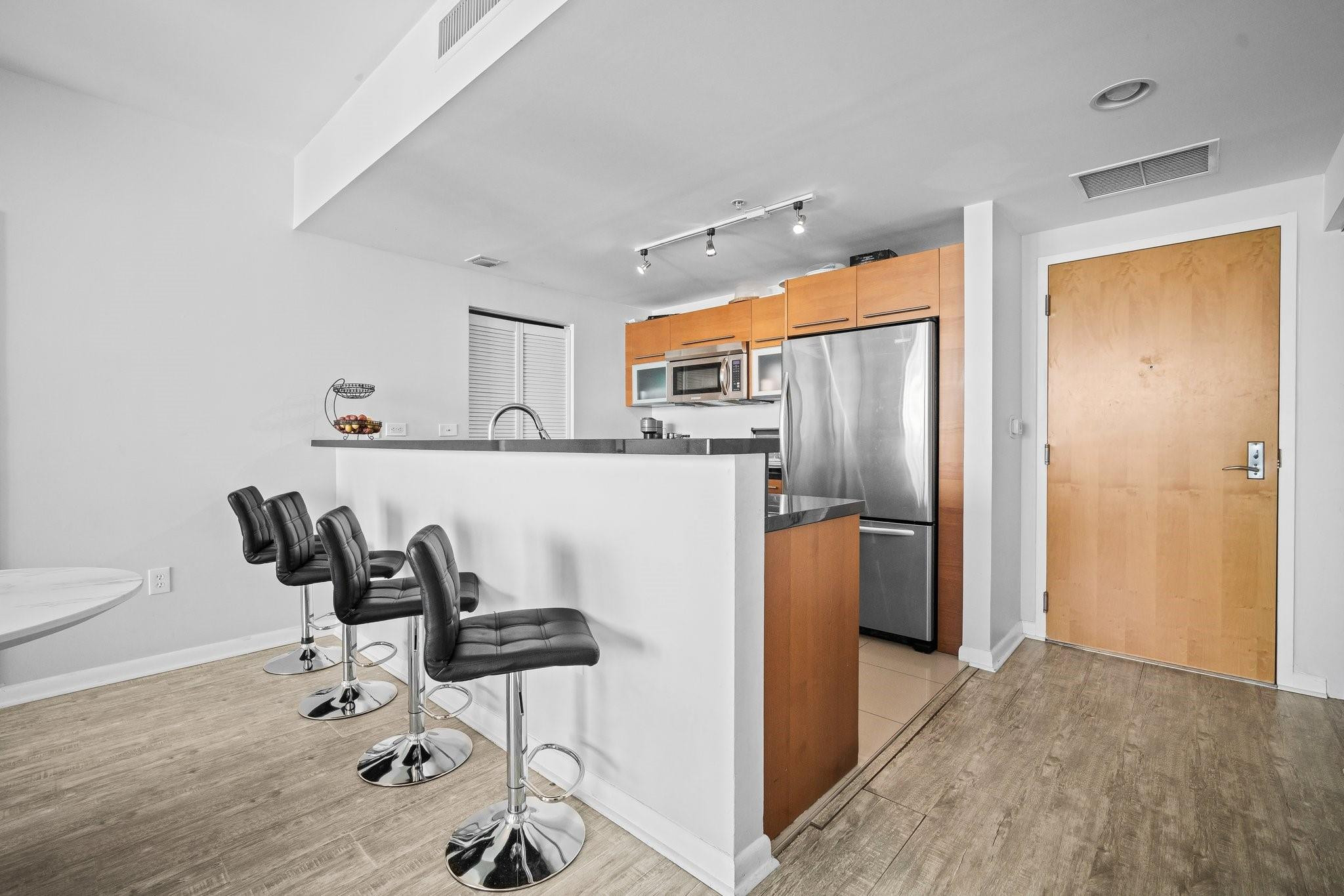 244 Biscayne Blvd 2210